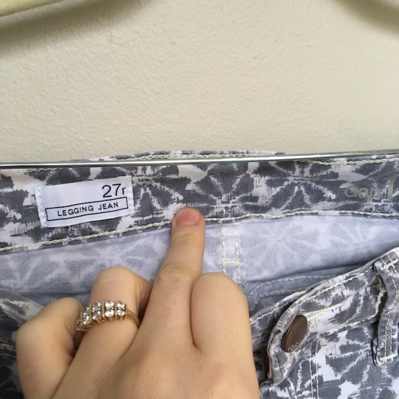 GAP ~ 1969 grey pattern legging jeans - Picture 3 of 6